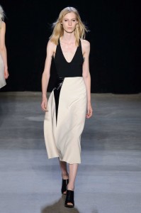 Narciso Rodriguez, New York Spring 15, Deep V 2