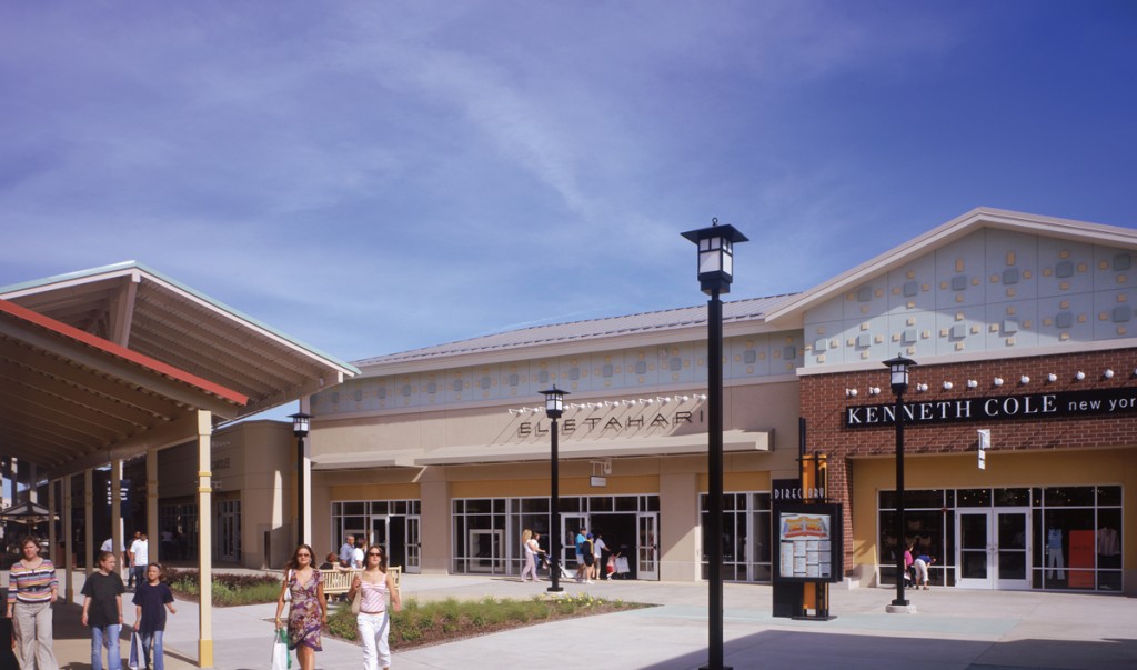 Chicago Premium Outlets New Stores 2015