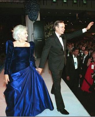 First Lady,Barbara Bush, Arnold Scassi, Blue gown, 1989 Inaugurational Ball