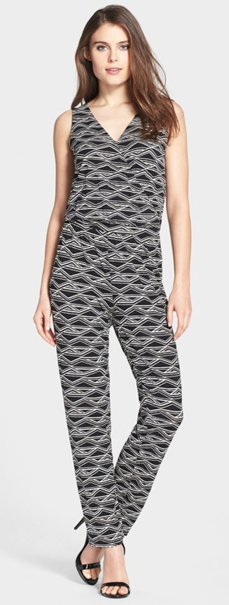 black-and-white-print-sleeveless-jumpsuit