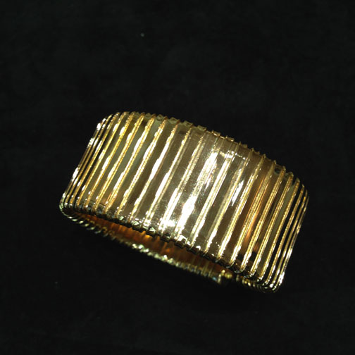 gold-bracelet