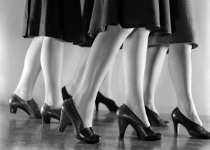 1940s-shoes-womens-feet