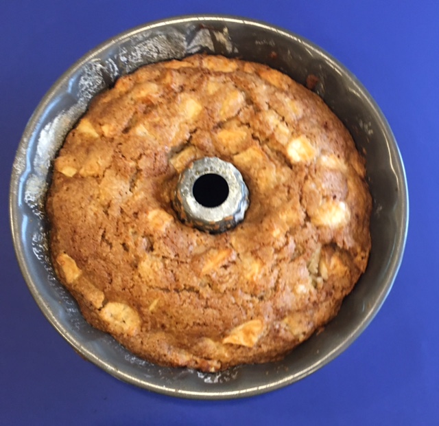apple-cake-baked-in-pan