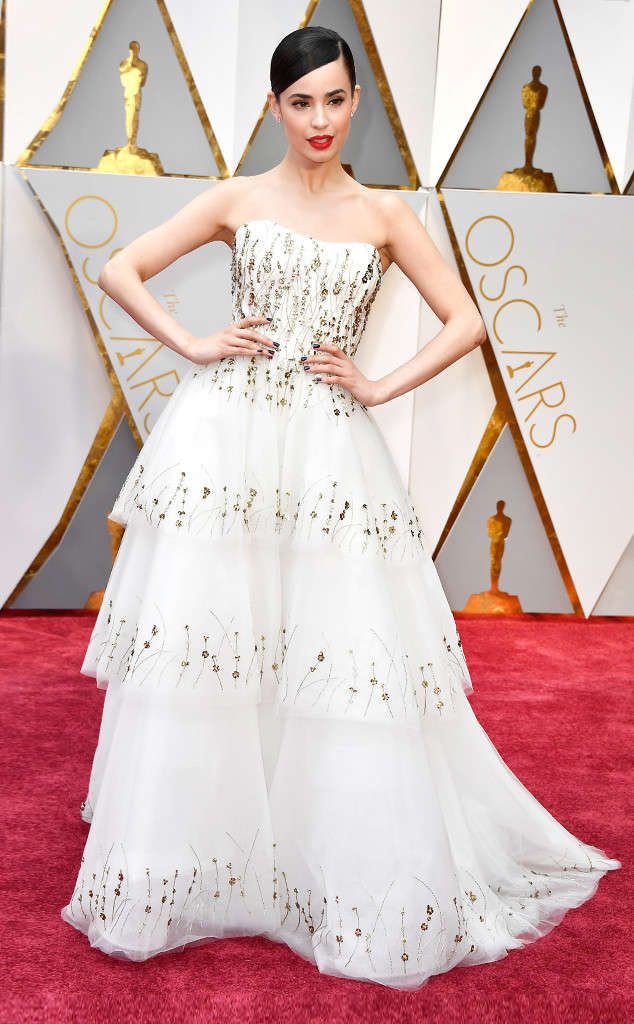 89th Annual Academy Awards Red Carpet Fashion