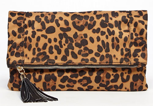 Kate Hudson look for less leopard clutch bag