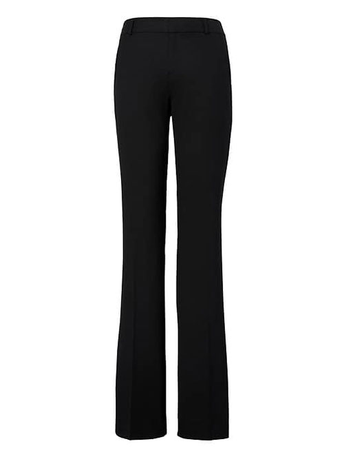 Meghan Markle street style look for less black pants