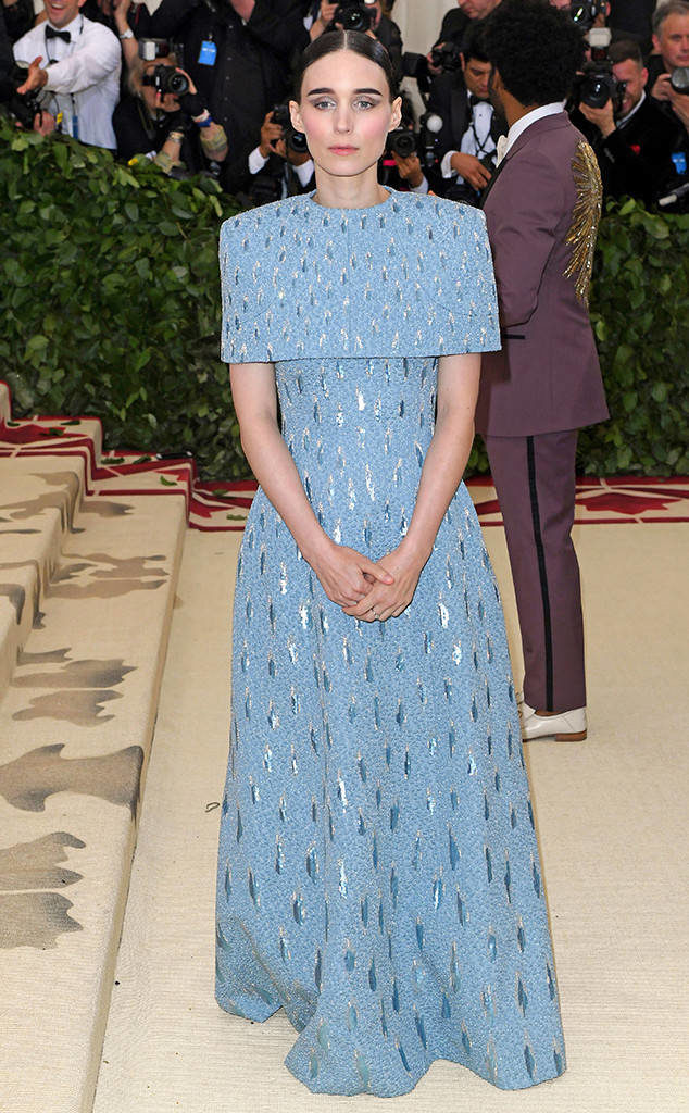Rooney Mara in Givenchy Couture fashion at the Met Gala 2018 Rooney Mara in Givenchy Couture