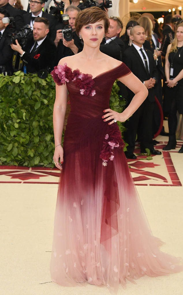 Scarlett Johansson in Marchesa fashion at the Met Gala 2018 Scarlett Johansson in Marchesa