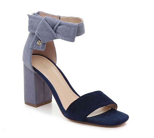 Jennifer Garner celebrity look for less Tommy Hilfiger Sunday Sandal