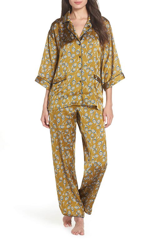 Sarah Jessica Parker loungewear look for less pajamas