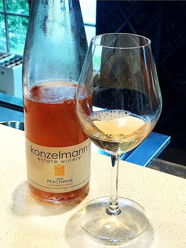 Niagara-on-the-Lake konzelmann peachwine