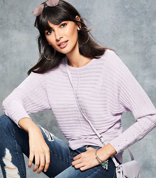 Kerry Washington Cozy Pastel Look lilac sweater on model