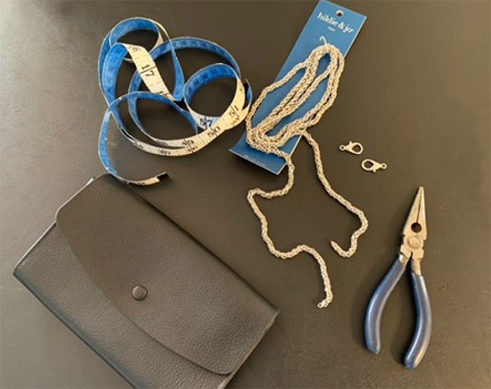 diy wallet on a chain materials bag tape measure chain lobster clasps long nose pliers
