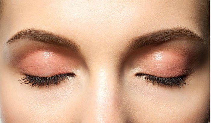 makeup Tips From A Pro cream eyeshadow