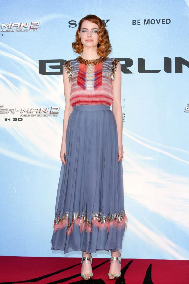 Emma Stone in Chanel blue skirt on the red carpet