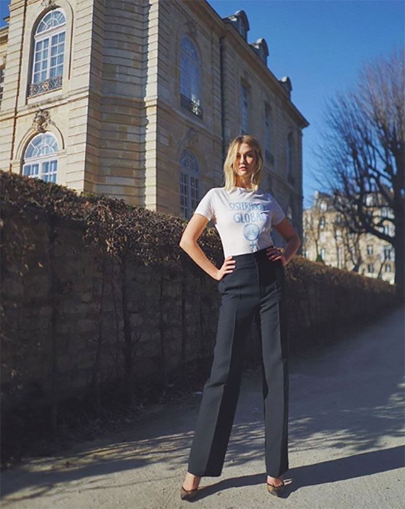 karlie kloss how to dress up a graphic tee