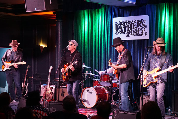 Marshall Crenshaw band My Father’s Place Roslyn Hotel Long Island 2019