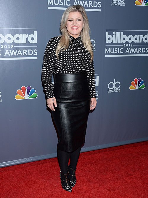 kelly clarkson style evolution leather skirt