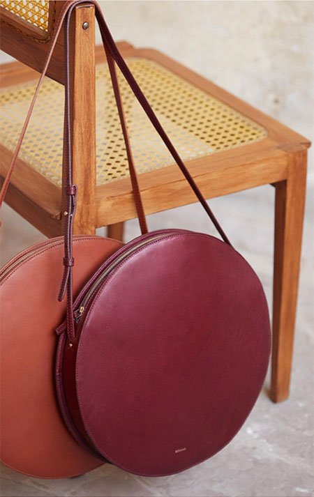 Jessica Beil casual style round burgundy bag