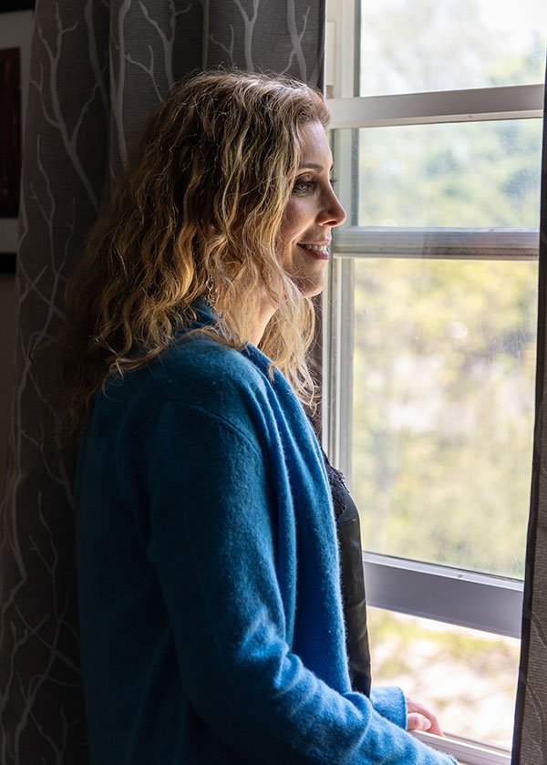 Ristela hormone-free support lauren dimet waters looking out a window fountainof30