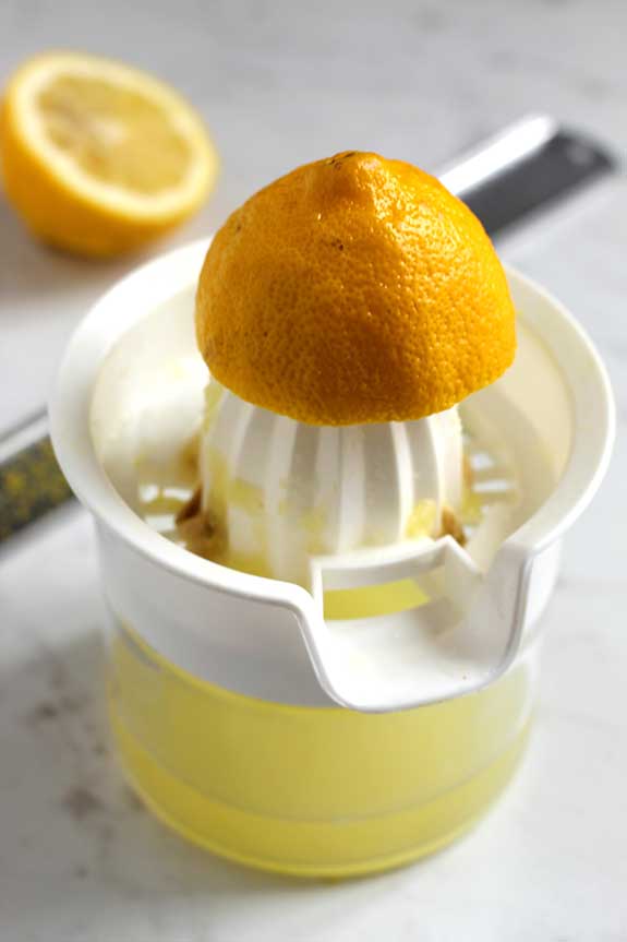 Anti-Inflammatory Lemon Turmeric Popsicles recipe juice lemons fountainof30