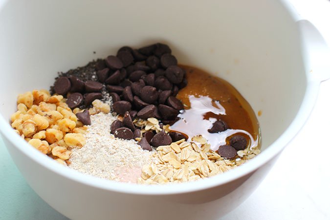 chocolate chips oats peanut butter ingredients in a bowl fountainof30