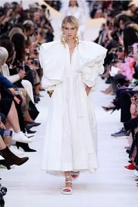 puffed sleeves white valentino dress ss2020 spring fashion trends puffed sleeves white valentino
