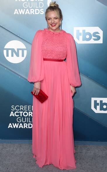 SAG Awards 2020 Elisabeth Moss in pink Monique Lhuiller 