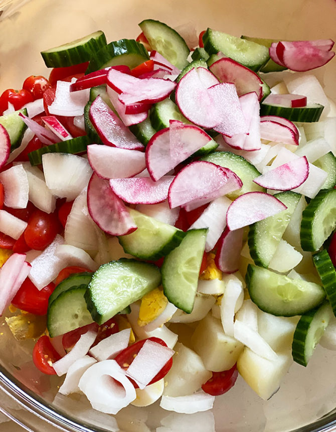 potato salad recipe tomatoes cucumbers, radishes, vegetables
