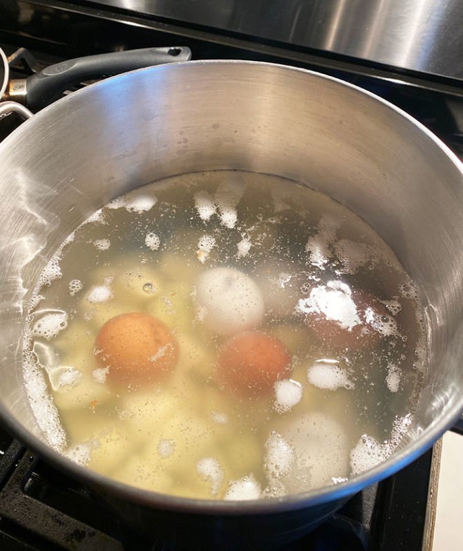 boiling eggs and potatoes for easy recipe fountainof30