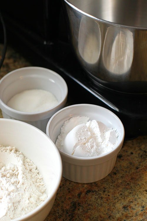 flour sugar and powdered sugar mixing bowl fountainof30