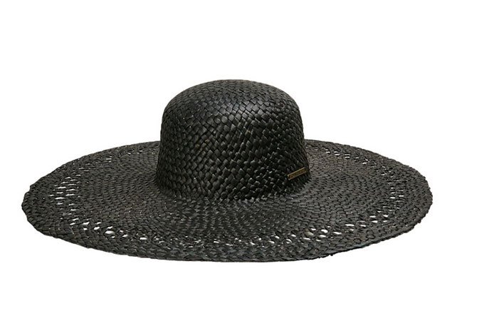 black floppy hat fountainof30