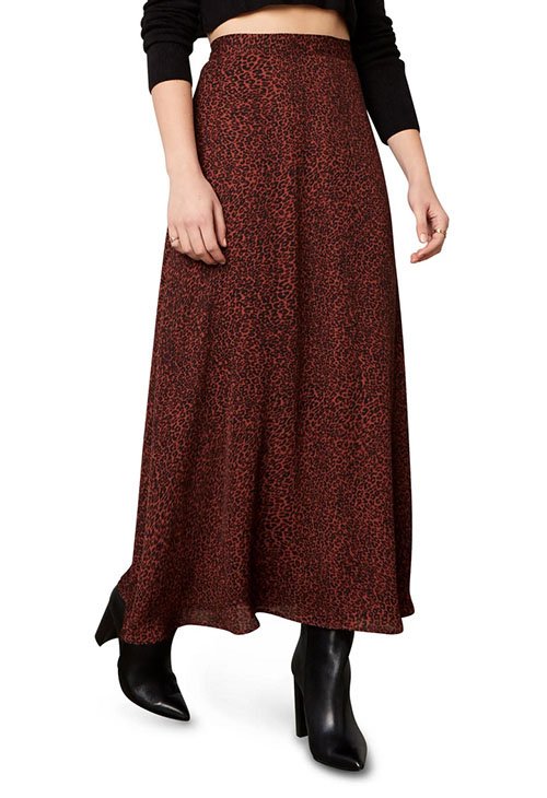 flattering flare midi skirt fountainof30