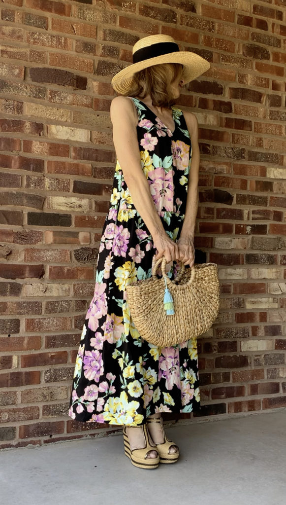 summer dress with sun hat beach bag fountainof30