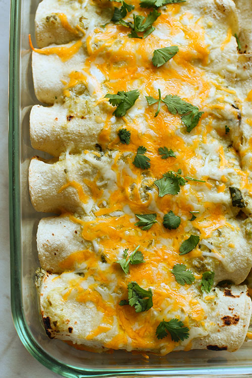 baked salsa verde chicken enchiladas fountainof30