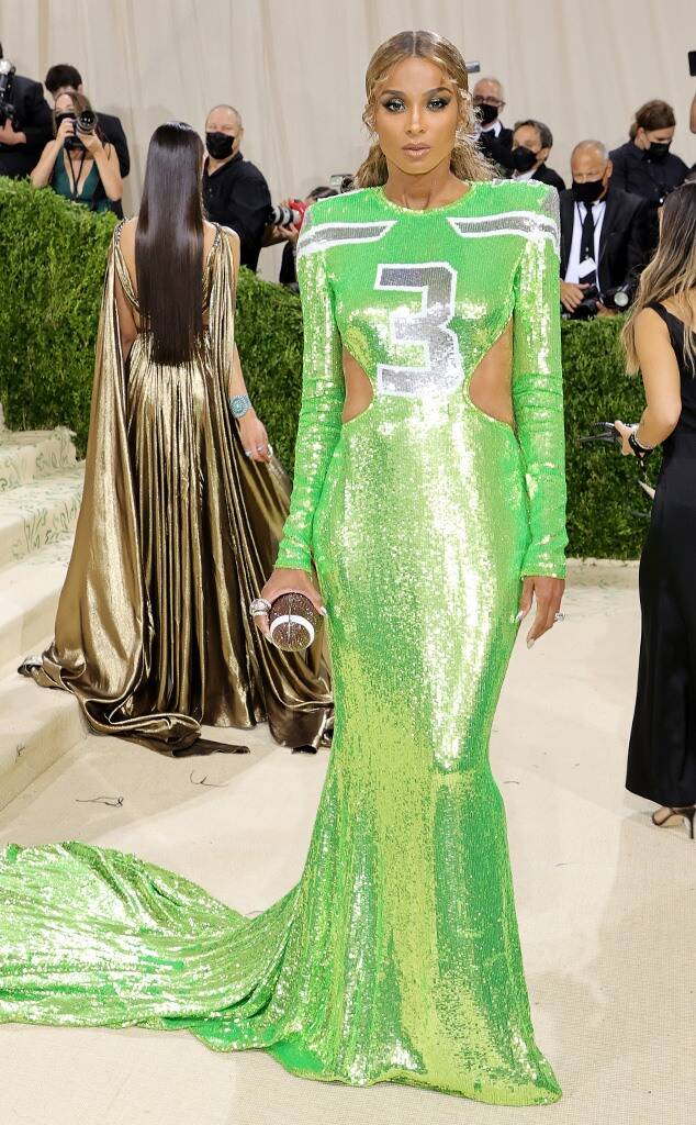  Met Gala 2021 fashion fountainof30