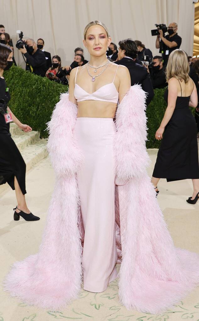 Kate Hudson Met Gala 2021 fashion fountainof30