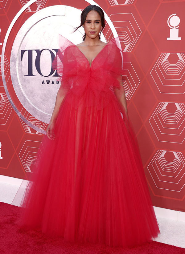 Celebrities In Showstopping Gowns Zawe Ashton red gown