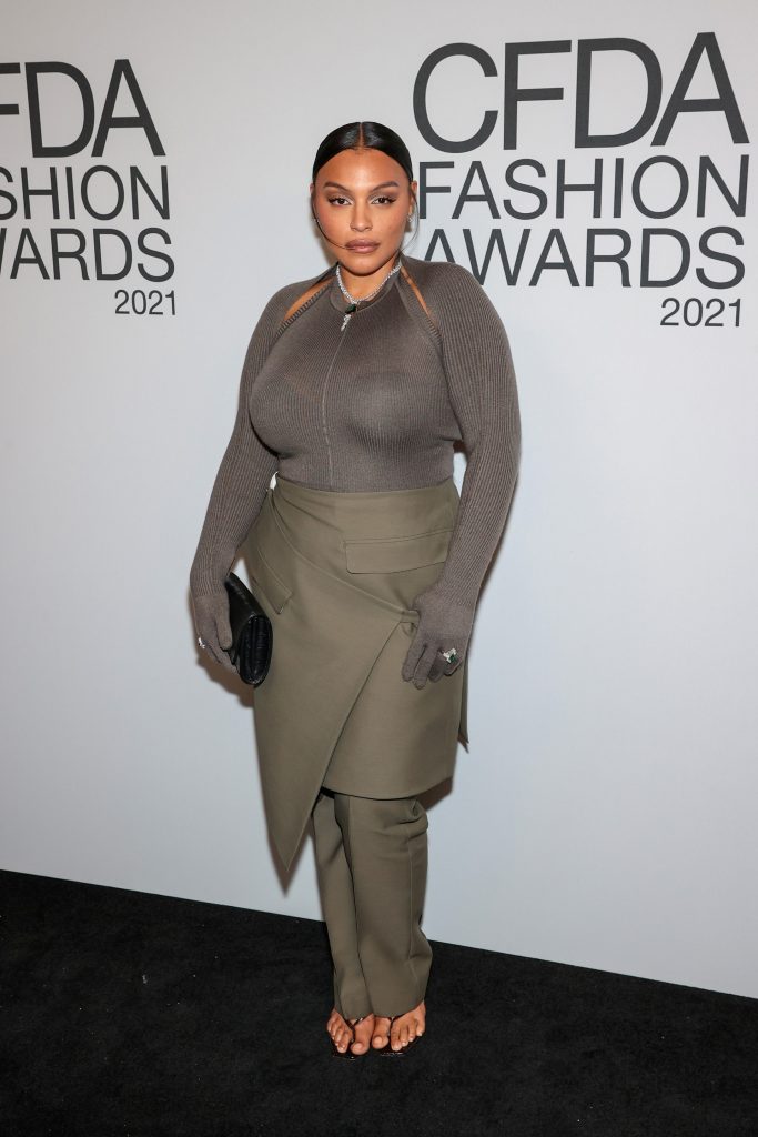 Paloma Elsesser in olive Peter Do pants and skirt Paloma Elsesser in olive Peter Do ensemble fouitainof30