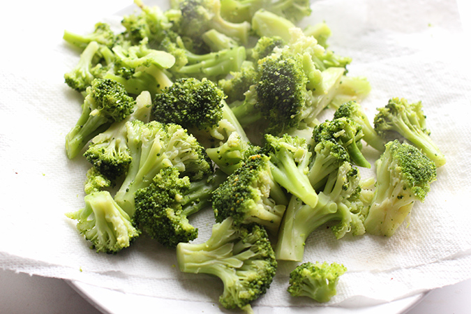 broccoli flourettes on paper towel fountainof30