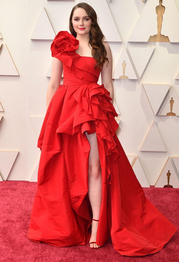 amy forsyth marchesa red carpet oscars 2022 fountainof30