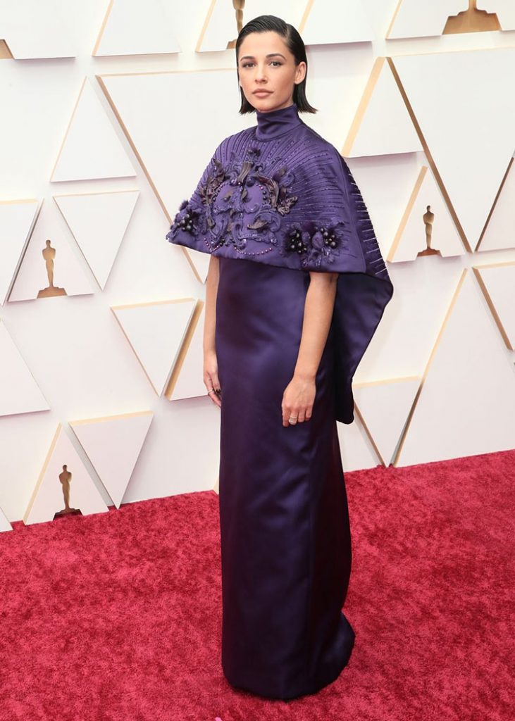 oscars 2022 naomi scott fendi fountainof30