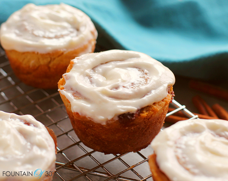 cinnamon rolls cream cheese frosting fountainof30