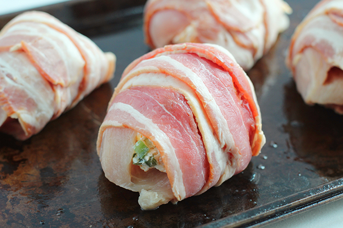 bacon wrapped jalapeño popper stuffed chicken