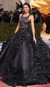 Kendall Jenner in Prada met gala 2022 fountainof30