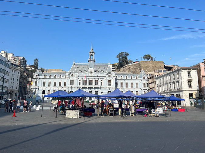 valparaise chile market square
