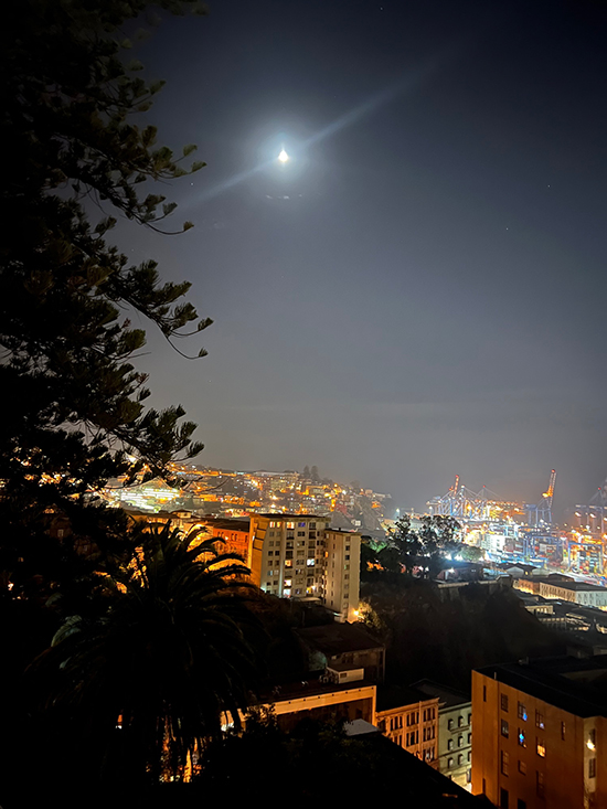 Valparaiso Chile night view fountainof30