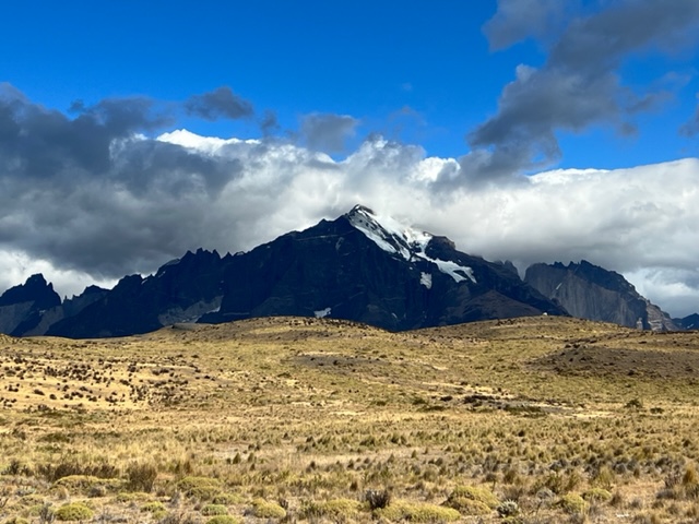 Patagonia mountain view fountainof30