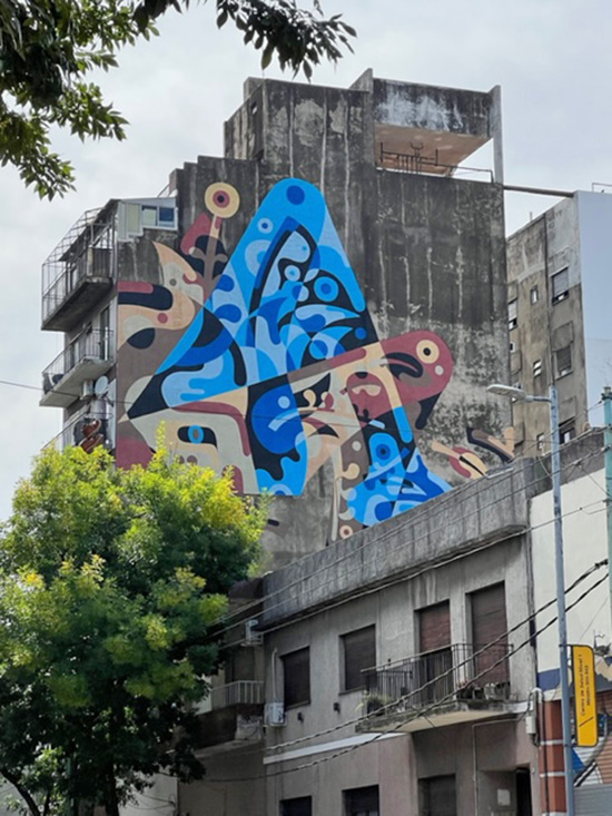 Buenos Aires buiding art fountainof30