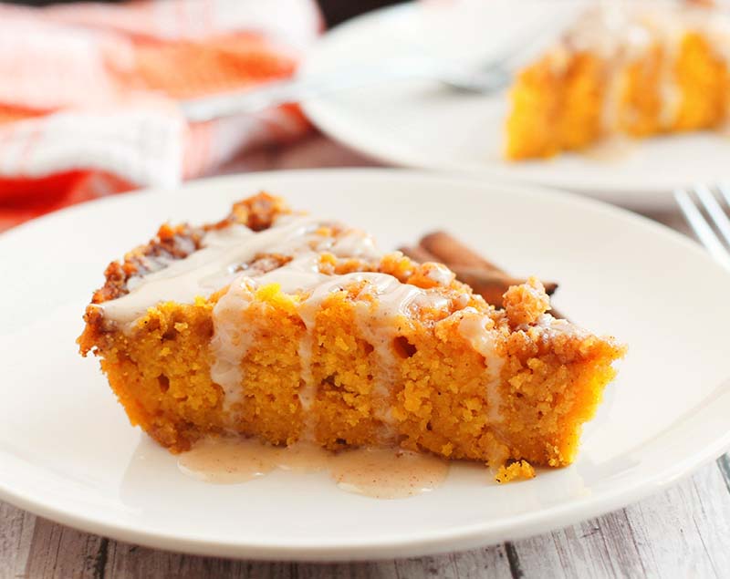 slice of Pumpkin Cinnamon Roll Skillet Cake fountainof30